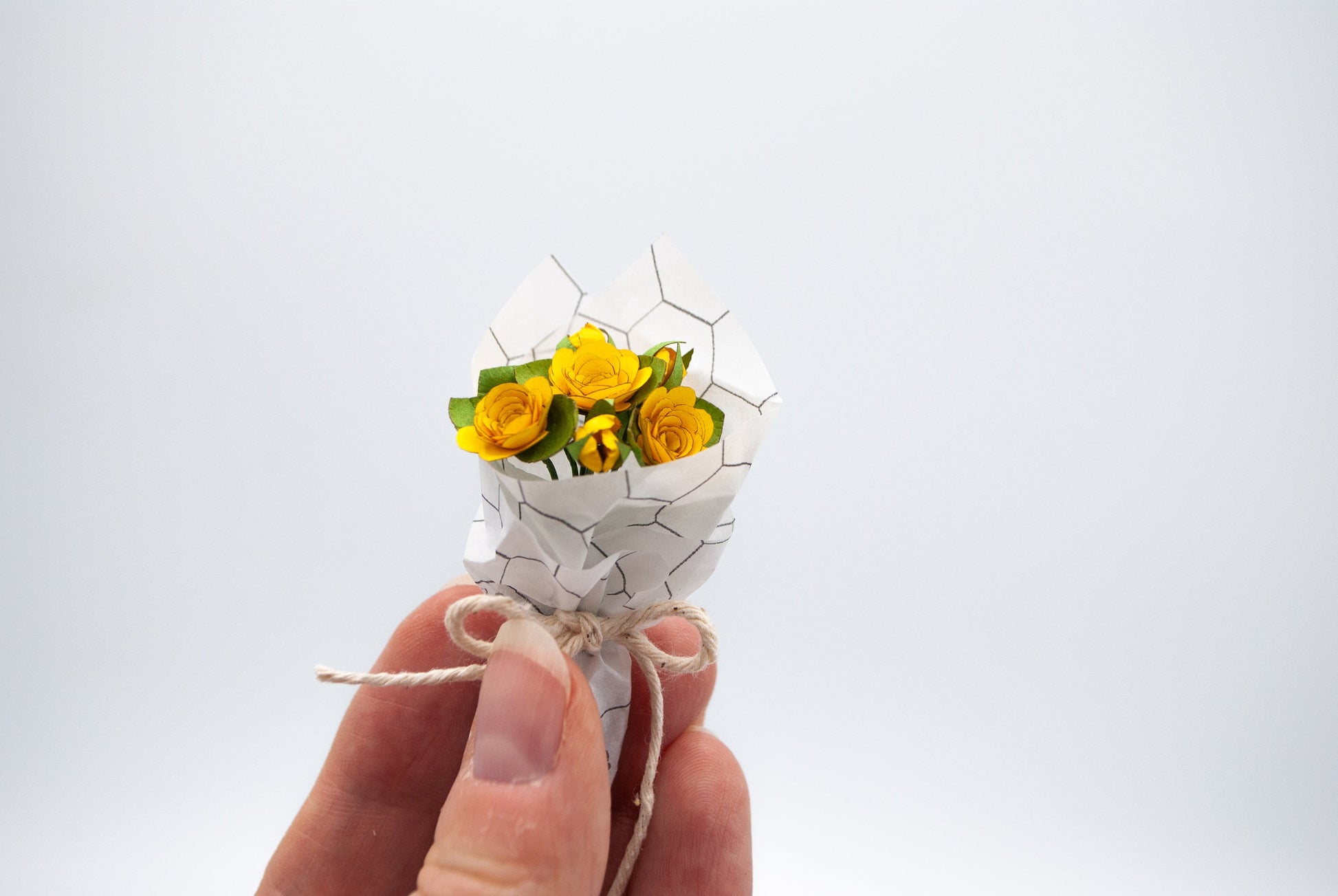 Mini Paper Rose Bouquet, Gift Topper, Keepsake
